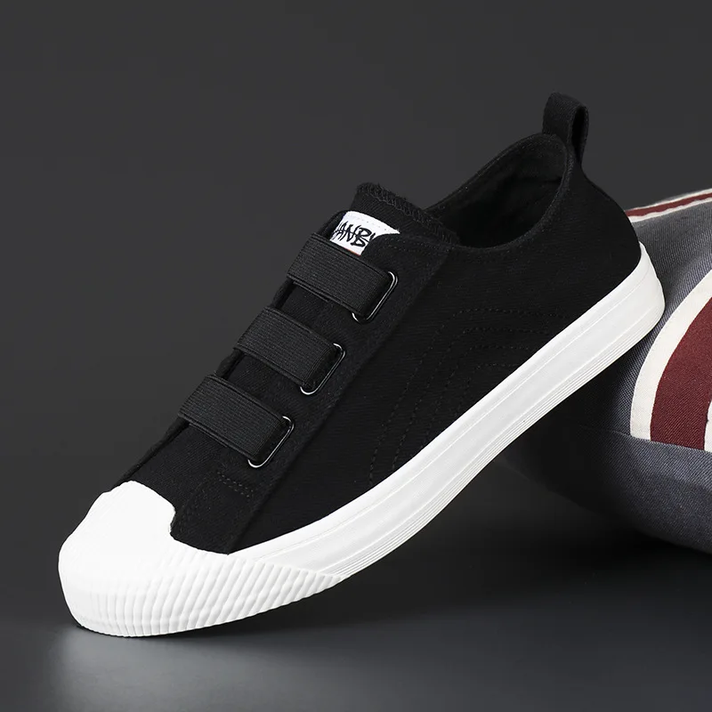 Summer breathable flat trendy canvas skateboarding shoes leisure round toe men canvas sneakers