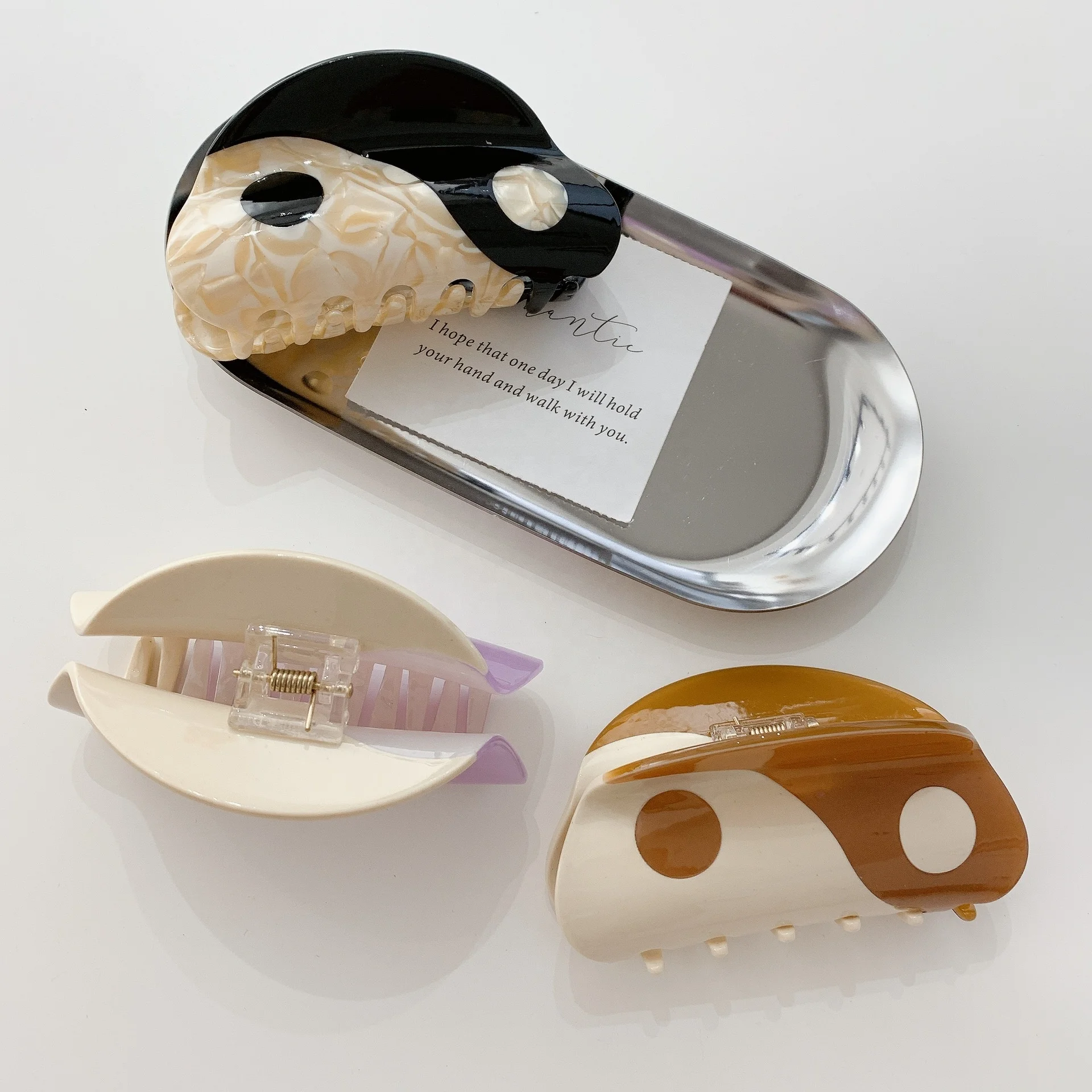 2022 Chinese Tai Chi Hair Accessories yin and yang acetate hair clips White Black Hair Claws For Women