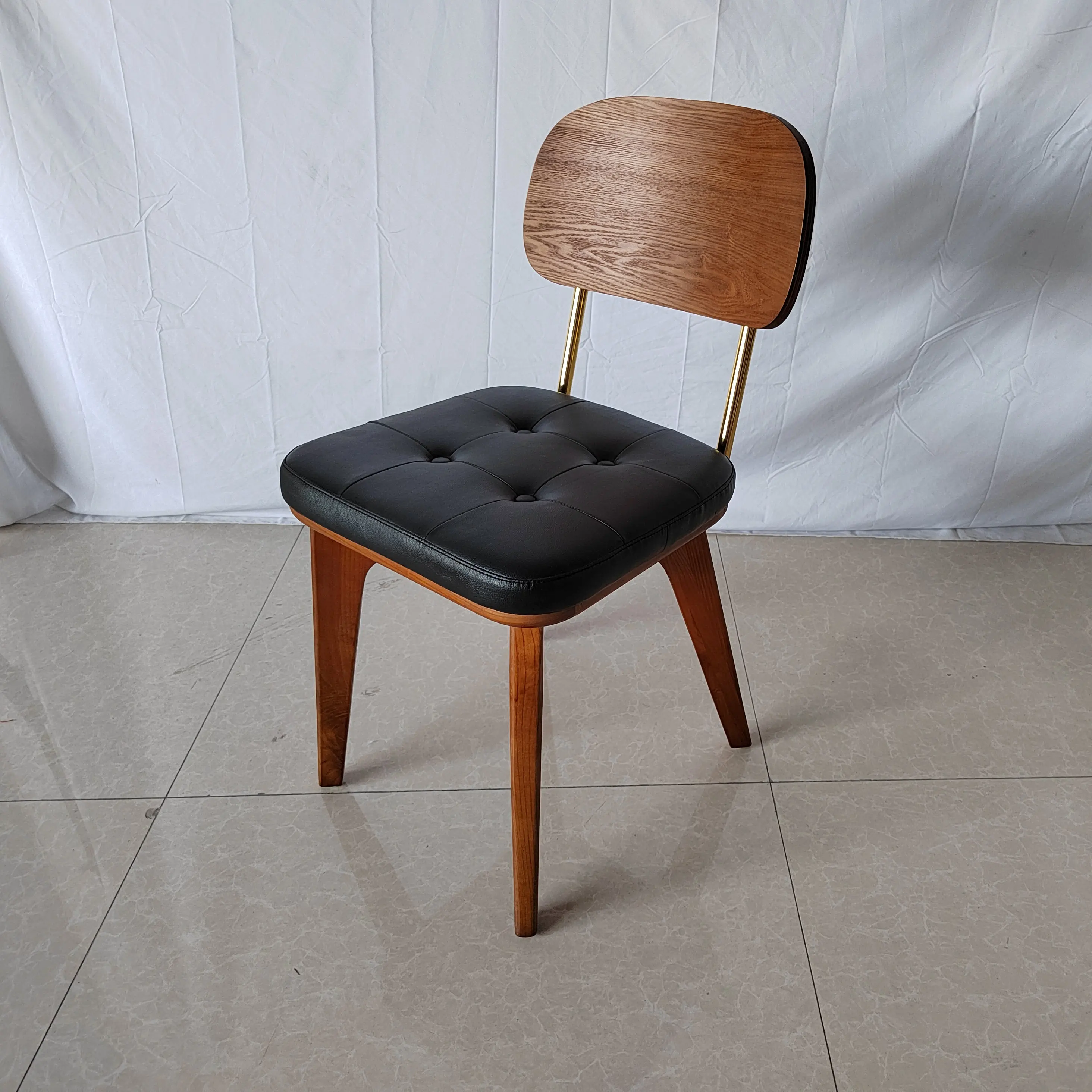 Industrial PU leather Seat Counter Stool for Cafe Restaurant Black Timber Bar Stool