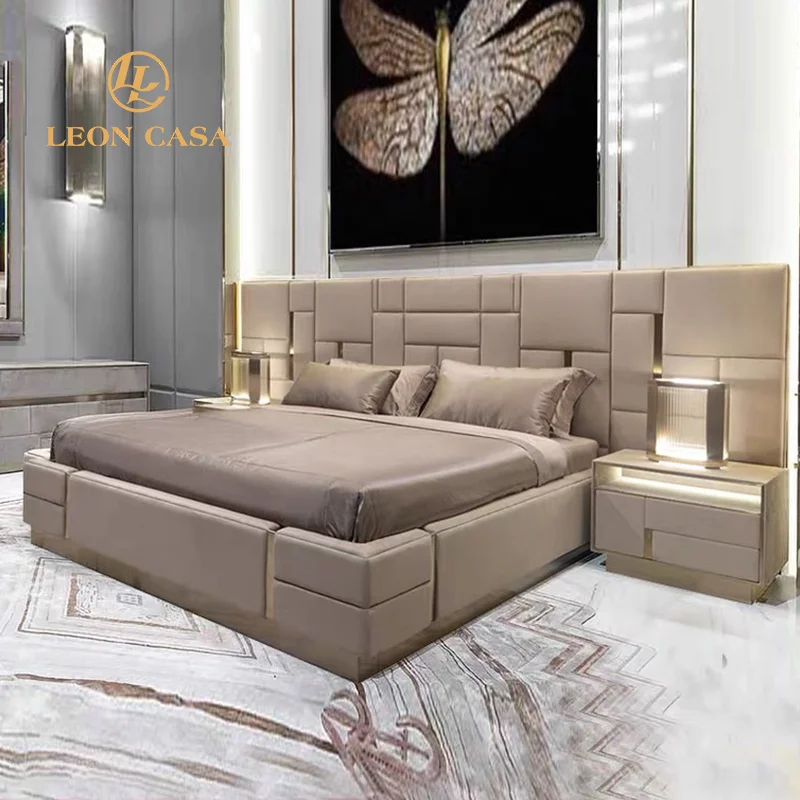 Luxury Italian Bedroom Bed Set King Or Queen Size Modern Italian Latest Designer Double Bed Set Velvet Luxury Bed