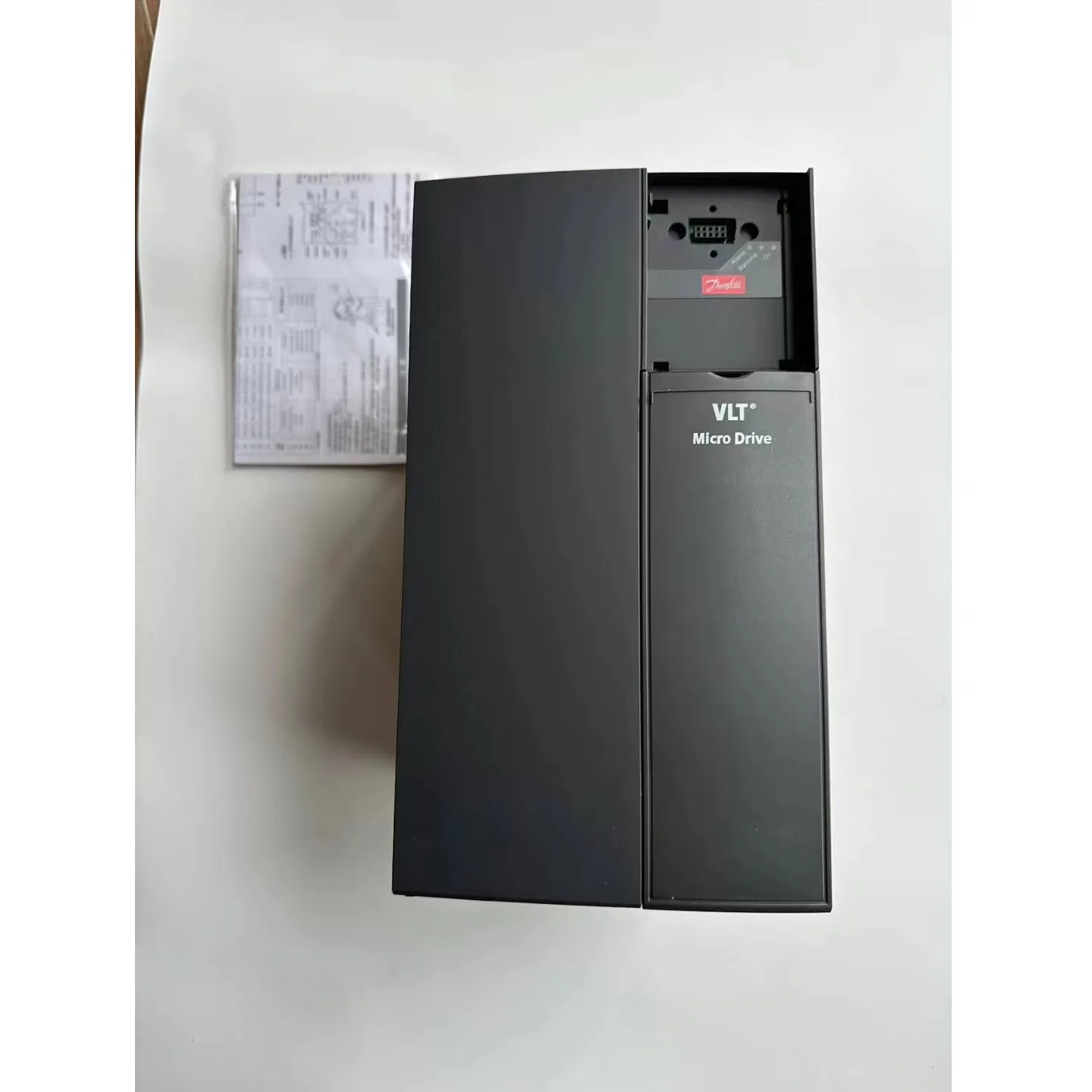 New original   in  stock Danfoss        Inverter      FC-051P1K5T4E20H 1.5KW  380V