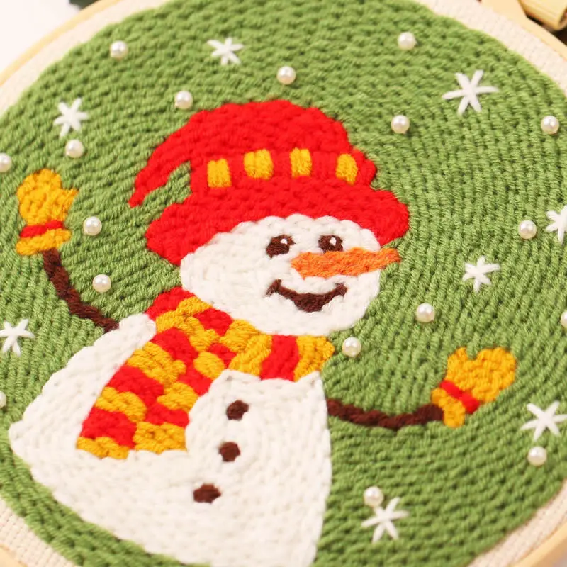 Christmas Punch Needle Kit Starter with Threader Fabric Embroidery Hoop Yarn Rug Punch Needle Adults Kids Embroidery Craft