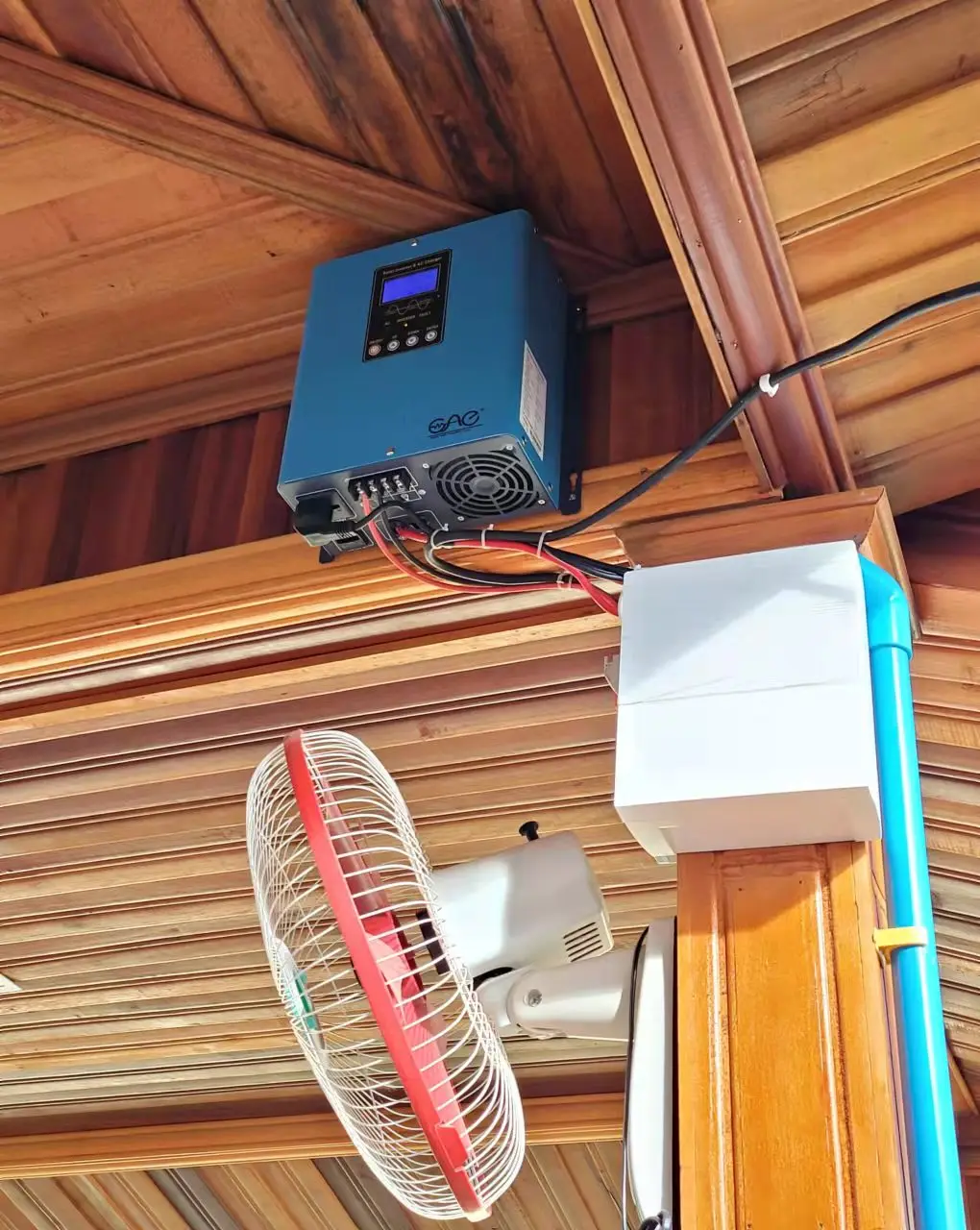 Best price Wall Mounted Low Frequency Pure Sine Wave Solar Power Inverter 600W 800VA inverter 12v DC 240v AC EXW FOB price