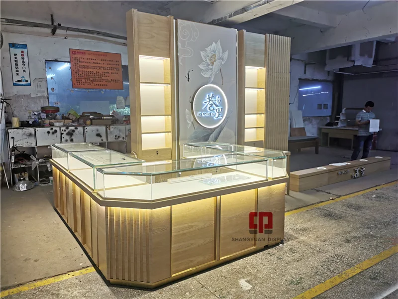 Chinese Style Jade Jewelry Kiosk High-End Wooden Glass Showcase Wood Grain Finish Jewelry Display Counter Customization