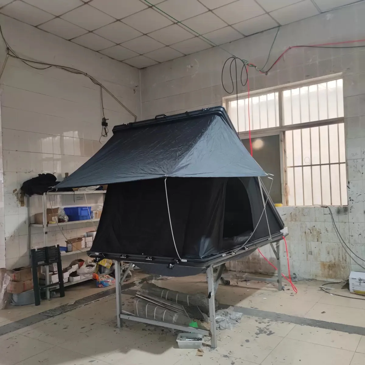 Arcadia 4x4 Aluminum Alloy Folding triangle Roof Top Tent Rooftop Tent Hard Shell For Car