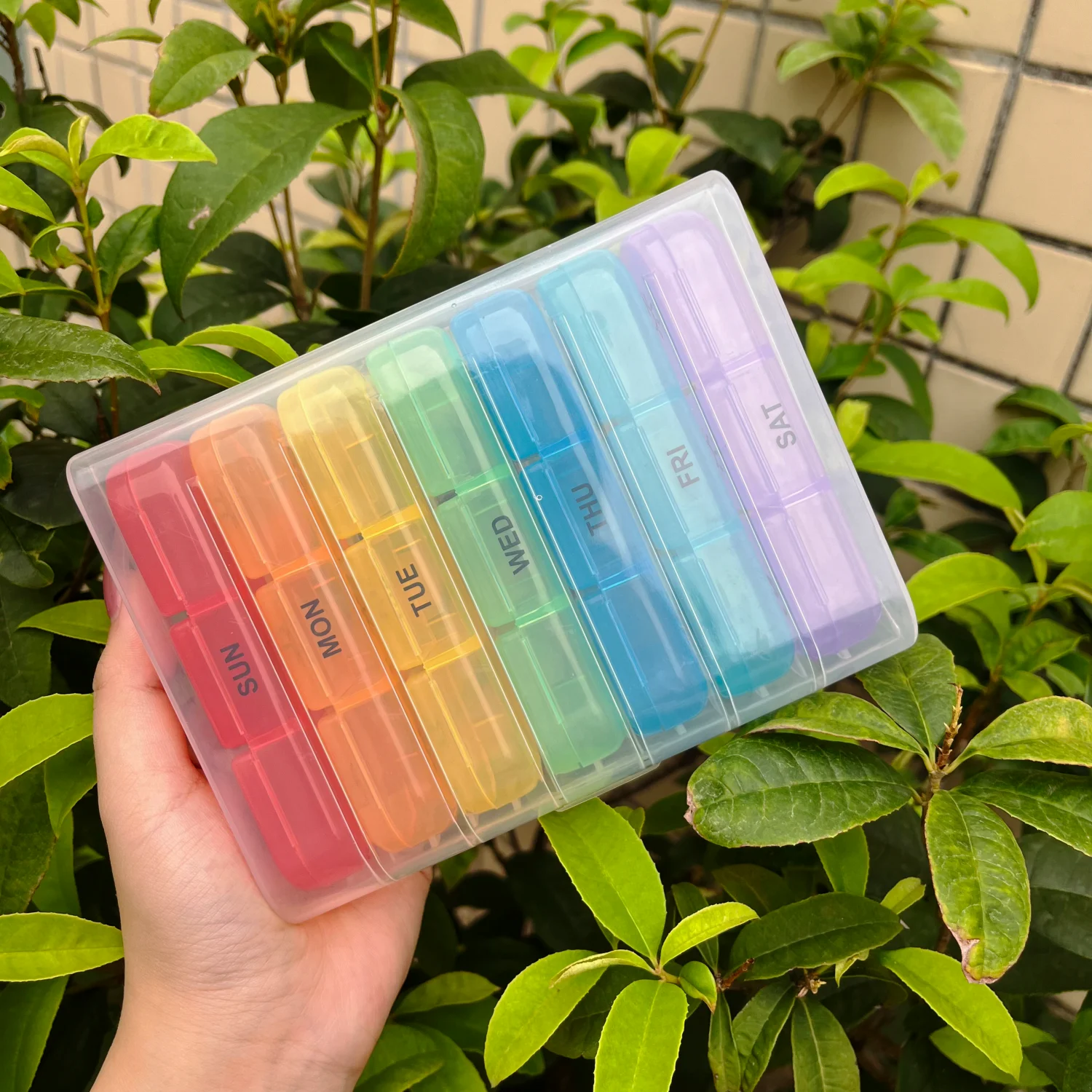 HOT Selling Supplier Promotion Wholesale Hinge Pill Box 21 Case Monthly Travel Pill Box Food Grade Plastic 7 Days Pill Organizer