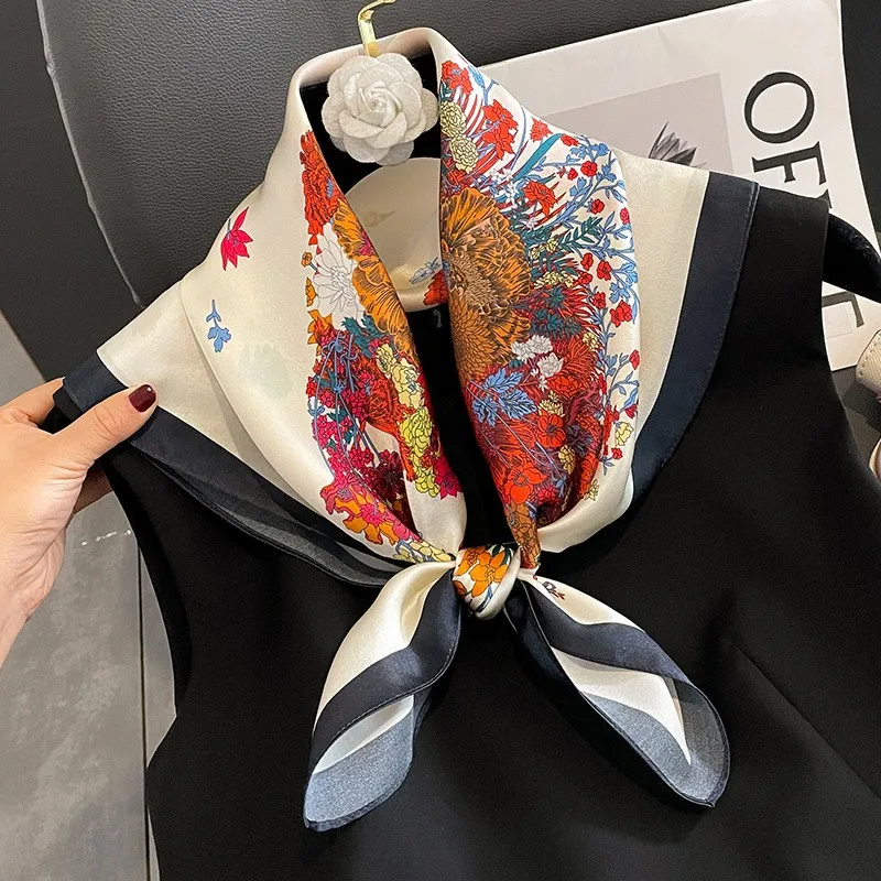 Factory 2024 new horse pattern 100% silk head scarf shawl for women fancy flower print 70*70cm real pure square scarves bandanas