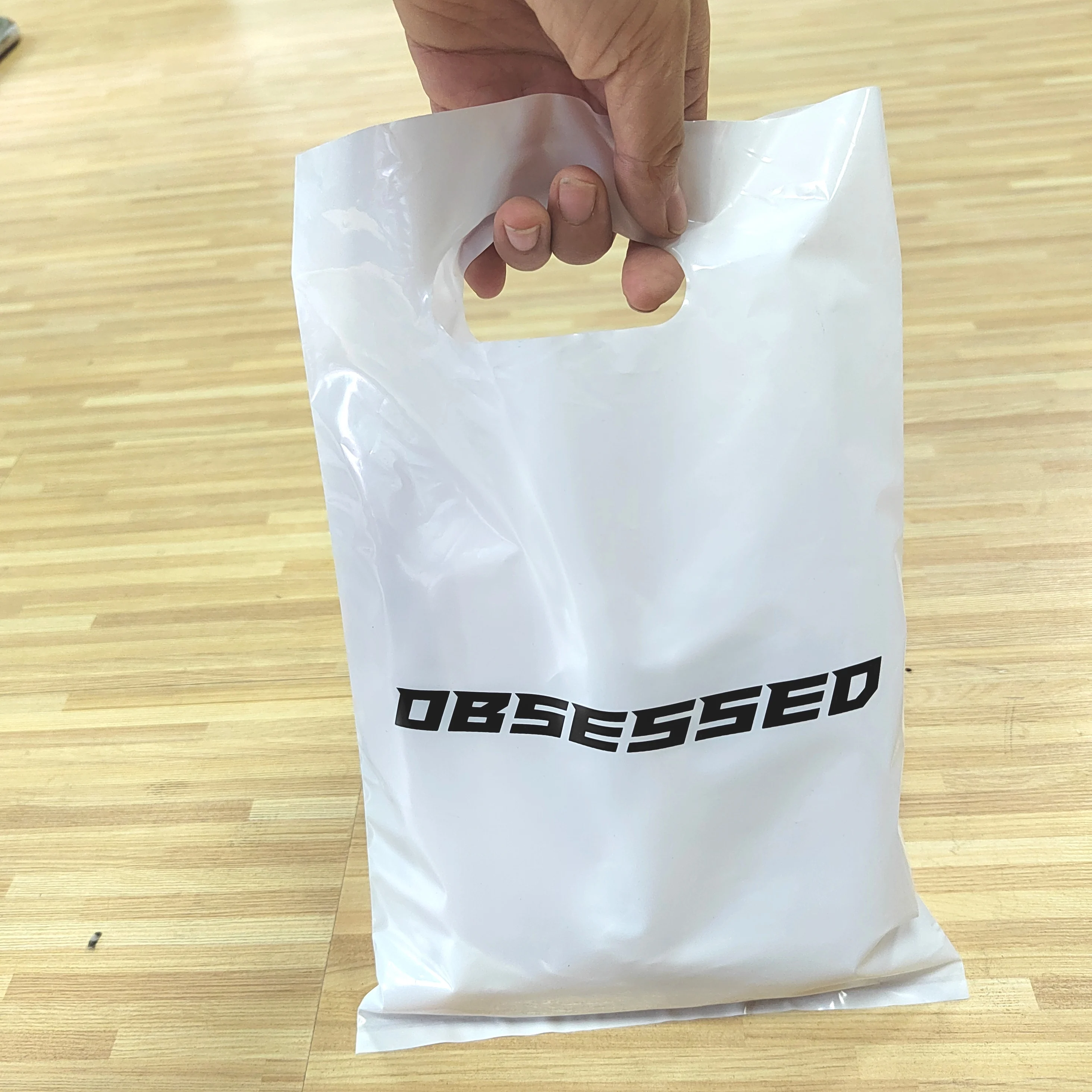 cheap custom luxury shopping bags gift luxury eco friendly brand portable white small shopping bags