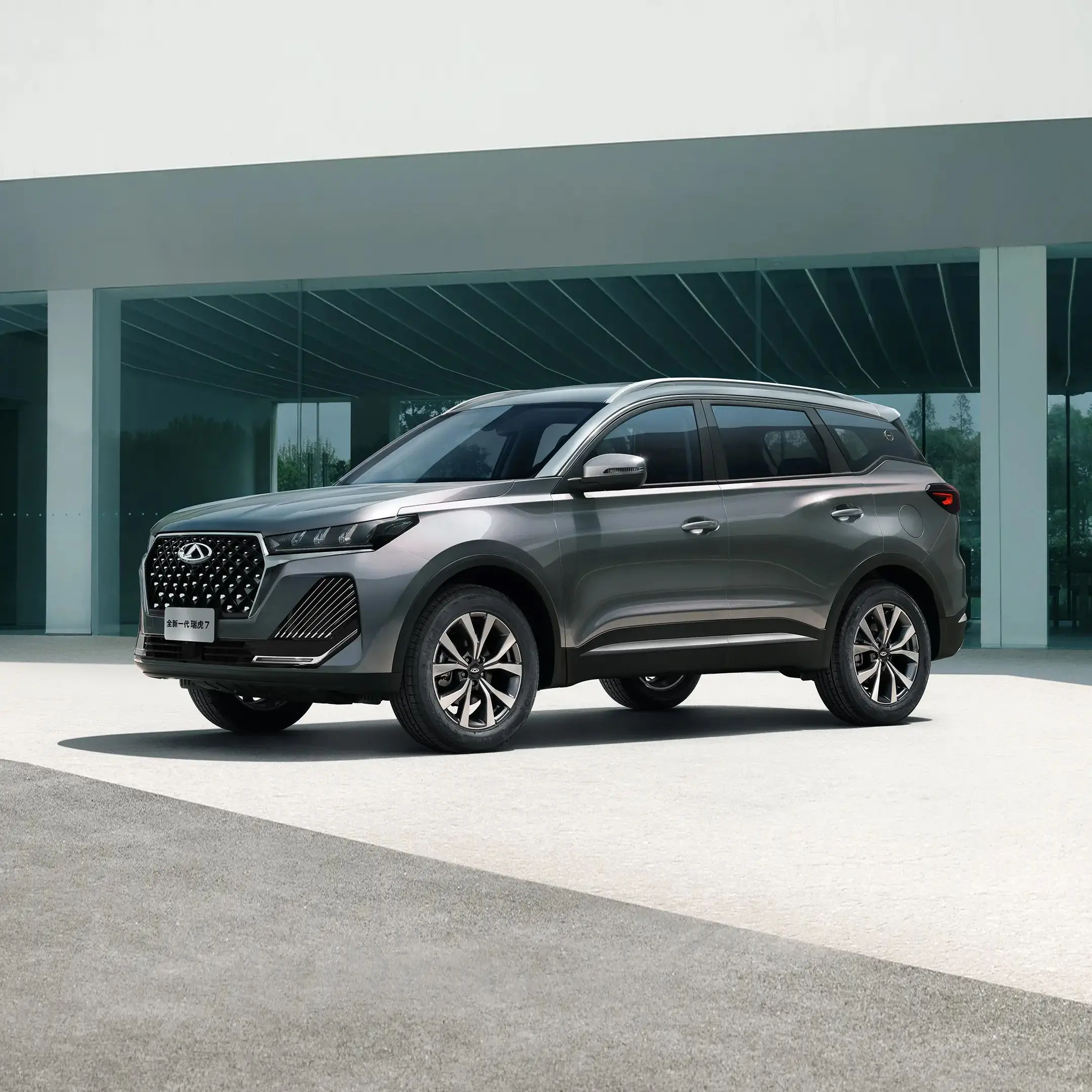 Cheap gasoline Car Vehicle Suv Economic And Practical Family Car Chery Tiggo Gas Vehicle 4WD SUV Car