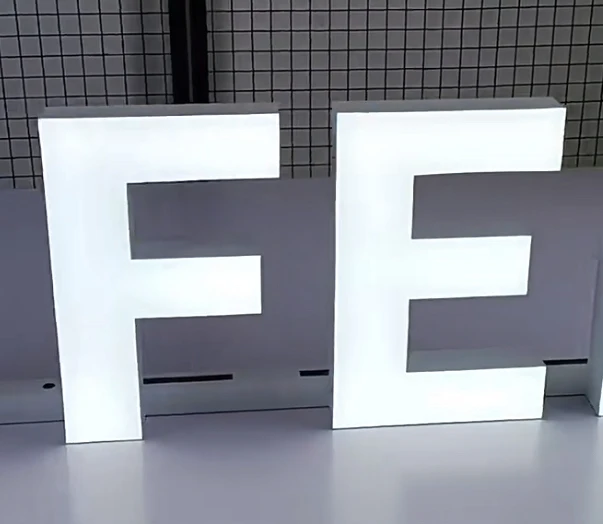 Epoxy resin for Outdoor Illuminated Signs Red LED Resin