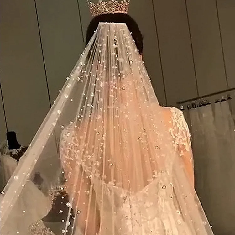 Customize one layer Ivory pearl crystal wedding veils pearl bridal veils for women with comb
