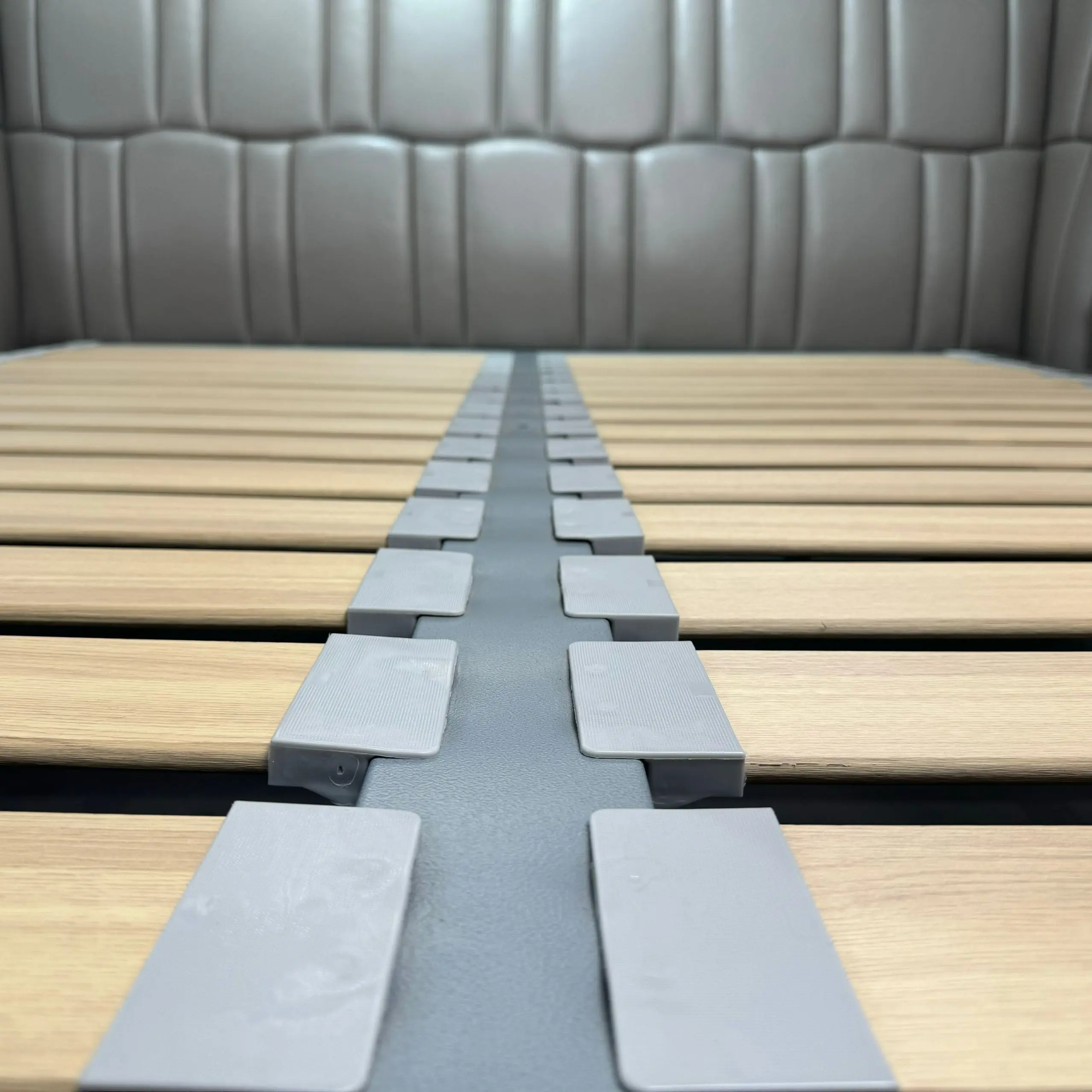 High quality upgrade queen king customized  size  poplar  slatted bed frame for bed platform base