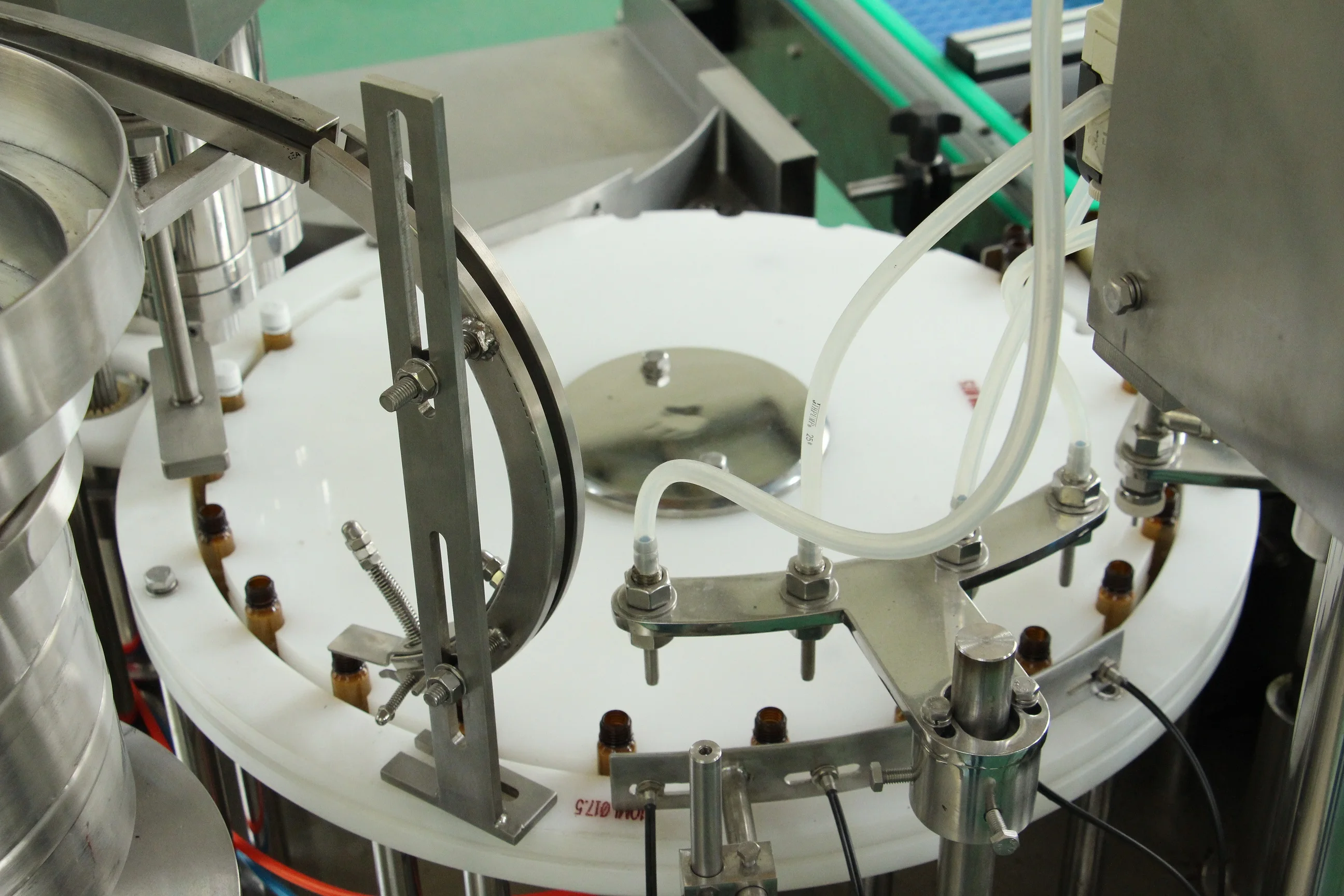 Npack Factory Direct Essential Oil Plastic Bottle Aluminum Cap Bottling Filling And Capping Machine