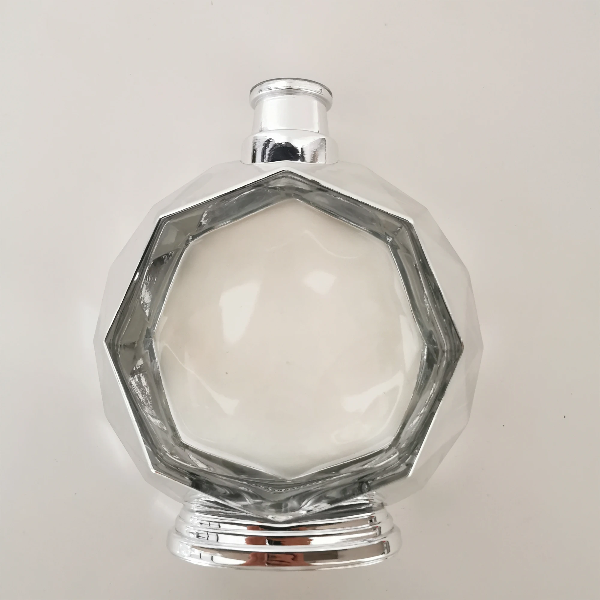Customized  500ml  Whisky Bottle Bottom Concave Vodka Tequila Bottle Rum Glass Bottle 75cl  - Buy