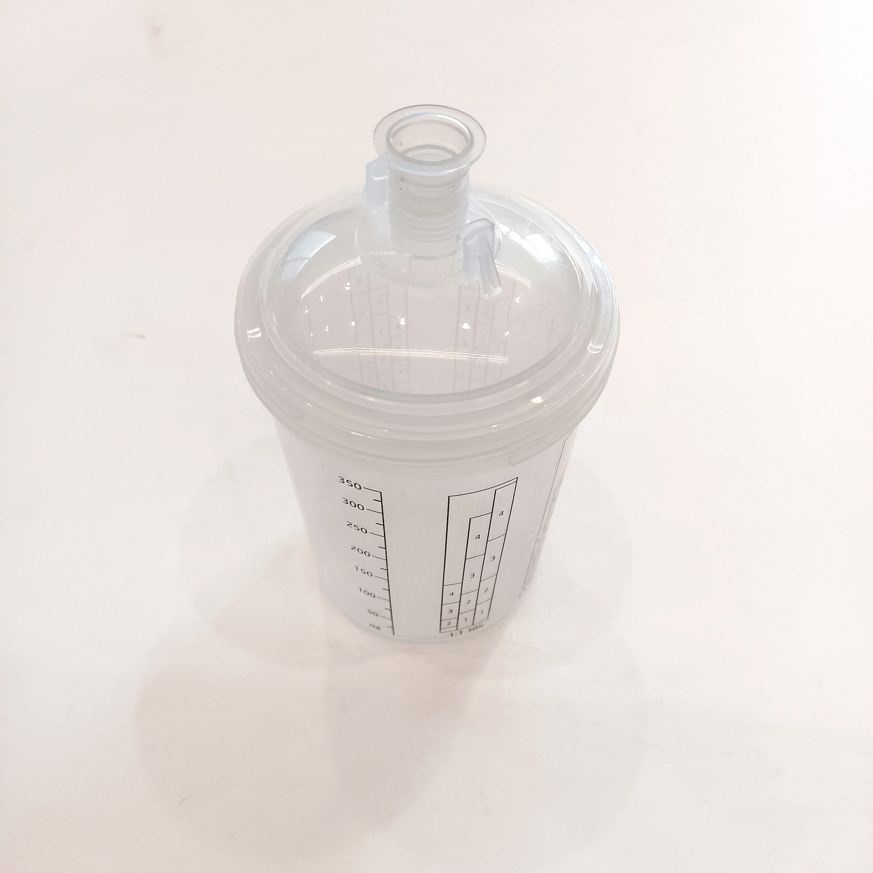 2024 Leading Factory Mixing Spray Gun Plastic Paint System Disposable 600ml Cups 125/190 mic Portable Outdoor Mist Spray Cup