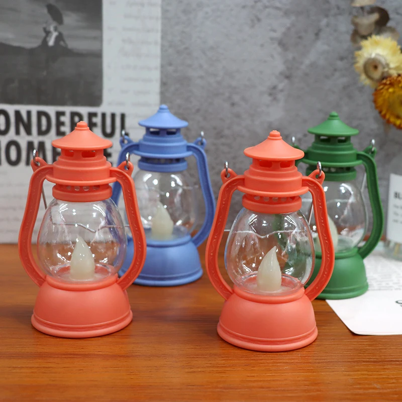 Small Retro Classic Kerosene Lamp Portable LED Lantern Lights Antique Home Ornaments Bar Cafe Bedroom Flame