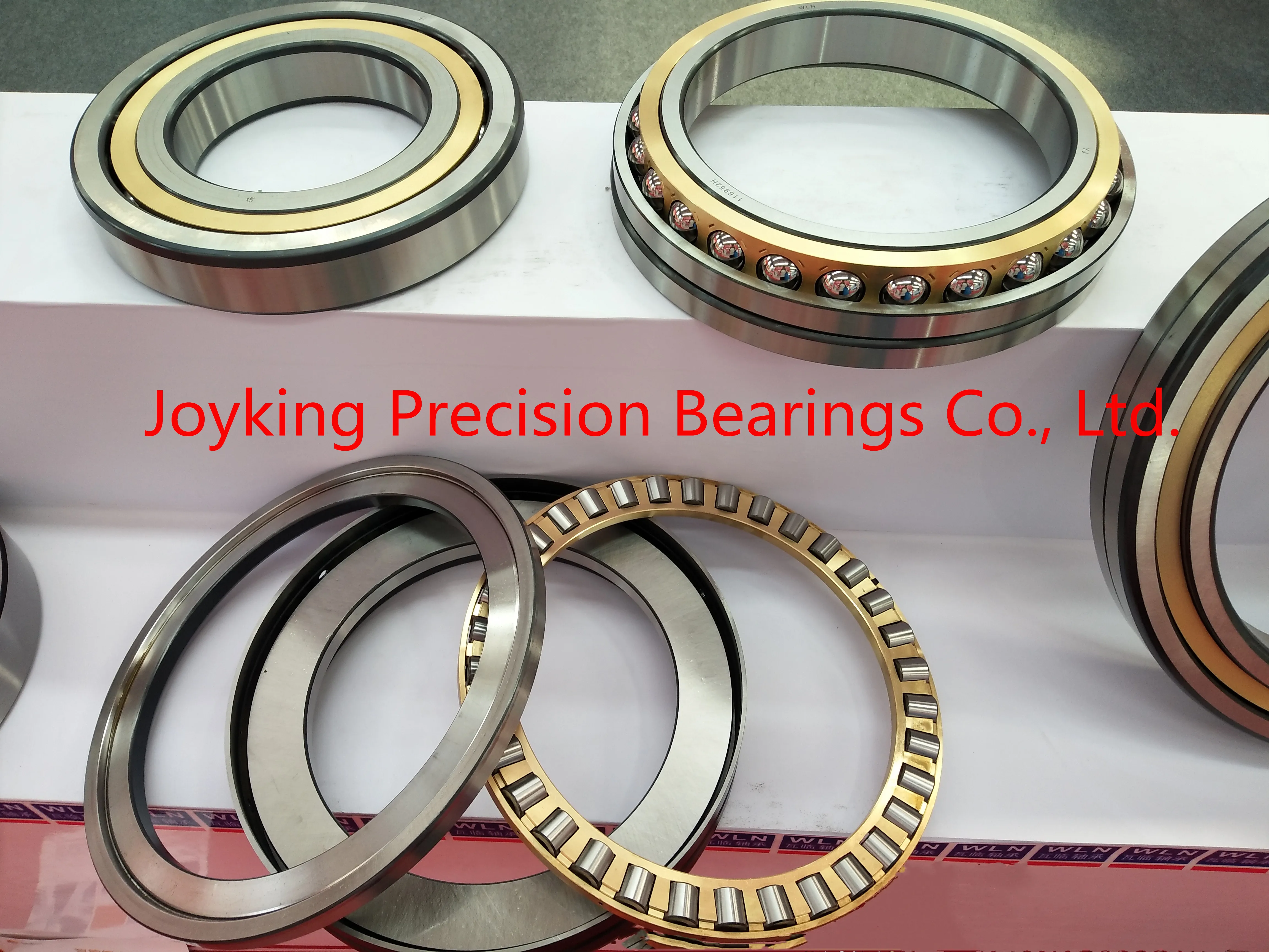 China Manufacturer 7014 7013 7012 7011 7010 7009 7008 7006 7007 7210 7005 7213 2RS Angular Contact Ball Bearing