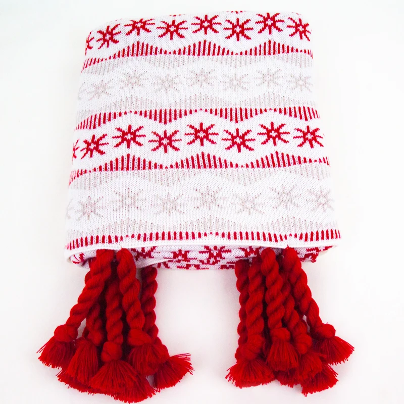 Hot sale low MOQ soft touch 100%acrylic Christmas knit throw blanket for home decor