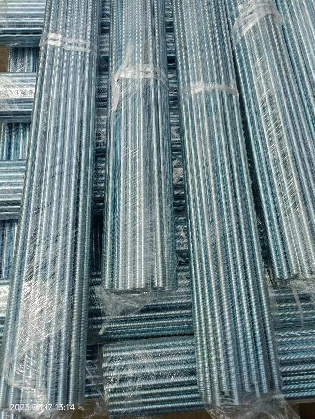 Factory Price Threaded Rods A193 b7 Internally Threaded Rod M10 DIN975 Stud Bolt