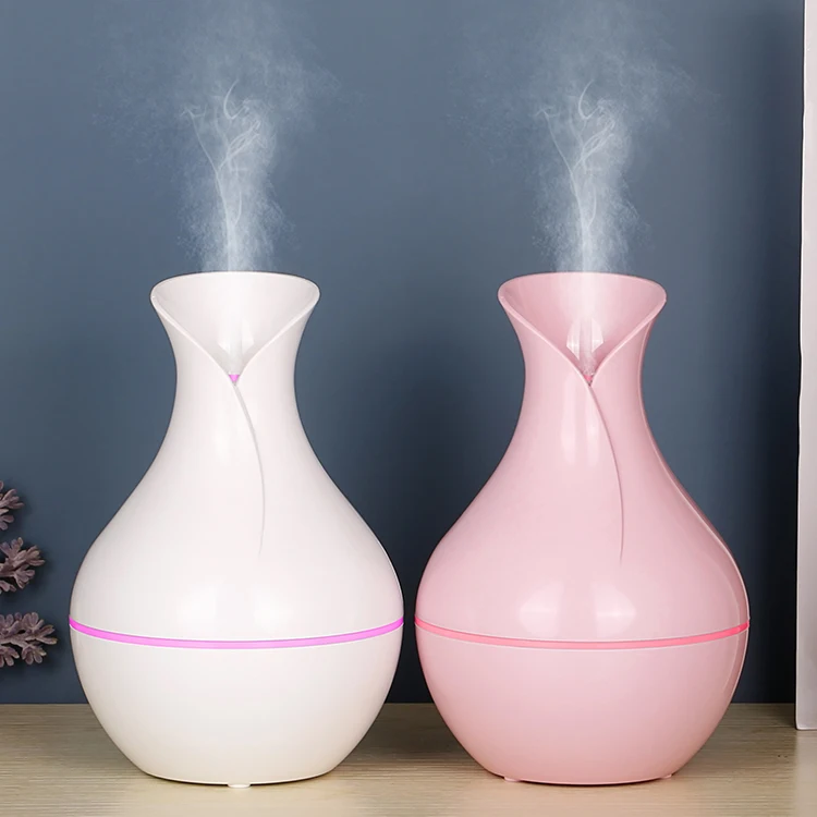 Top selling 200ml Portable Mini Humidifiers vase Diffusers Ultrasonic Humidifier 7 LED Colors Light Car Humidifiers