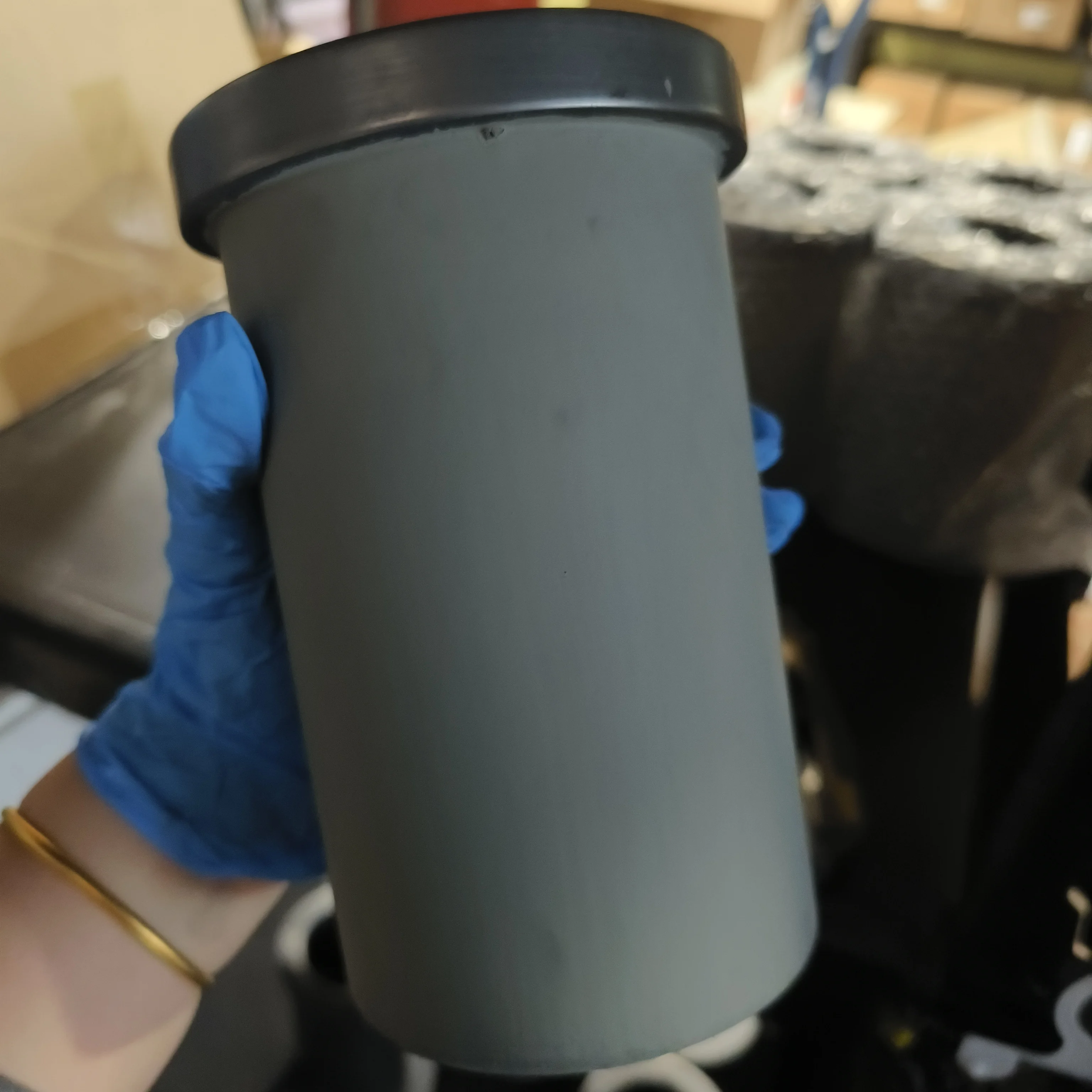 High purity graphite crucible with quartz jacket for medium and high frequency induction furnace melting gold, silver, and other
