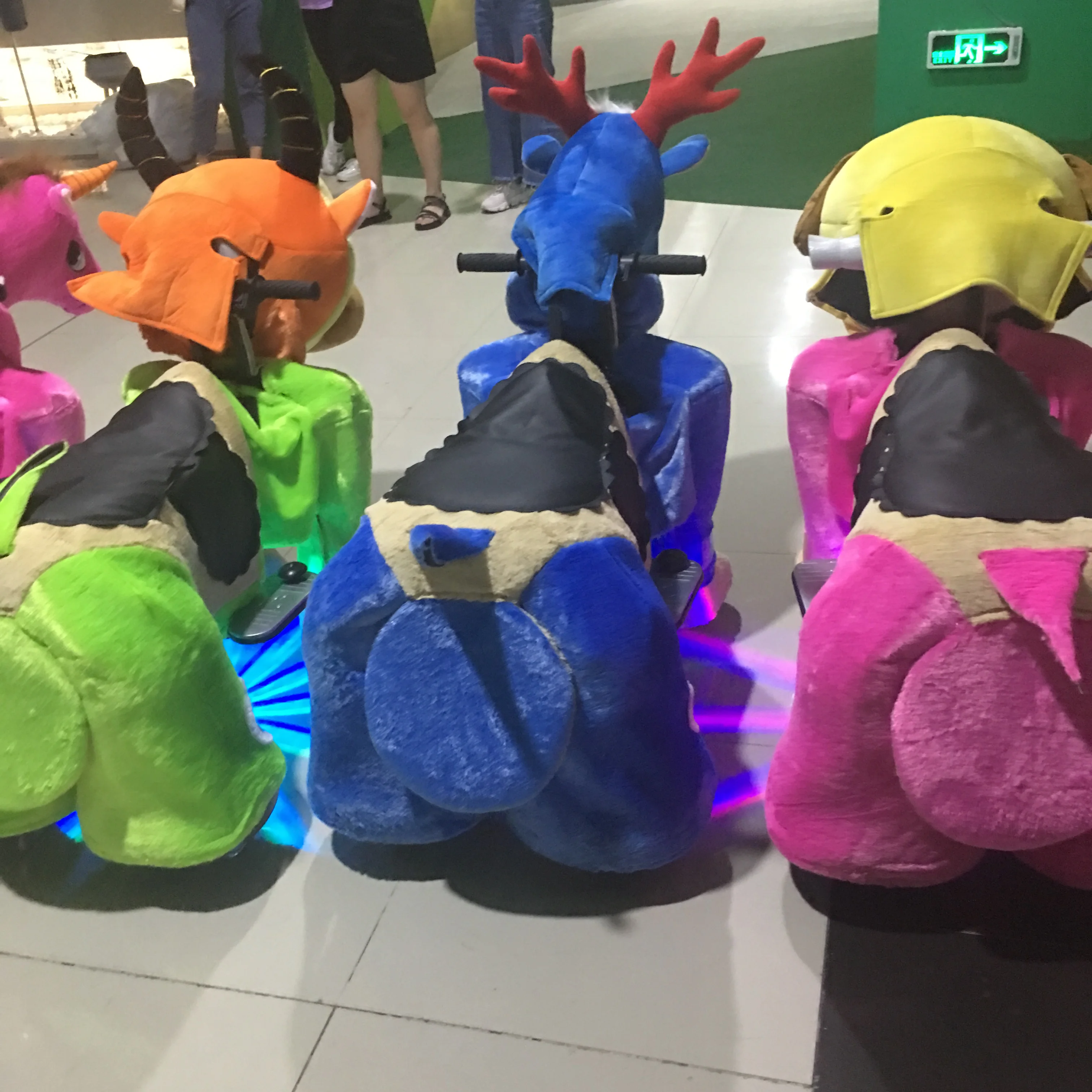 Unisex New Model Kiddie Ride Toy Green Squirrel Walking Horse Four-Wheeler Cow Bear Animal Rides for Kids in Shopping Mall