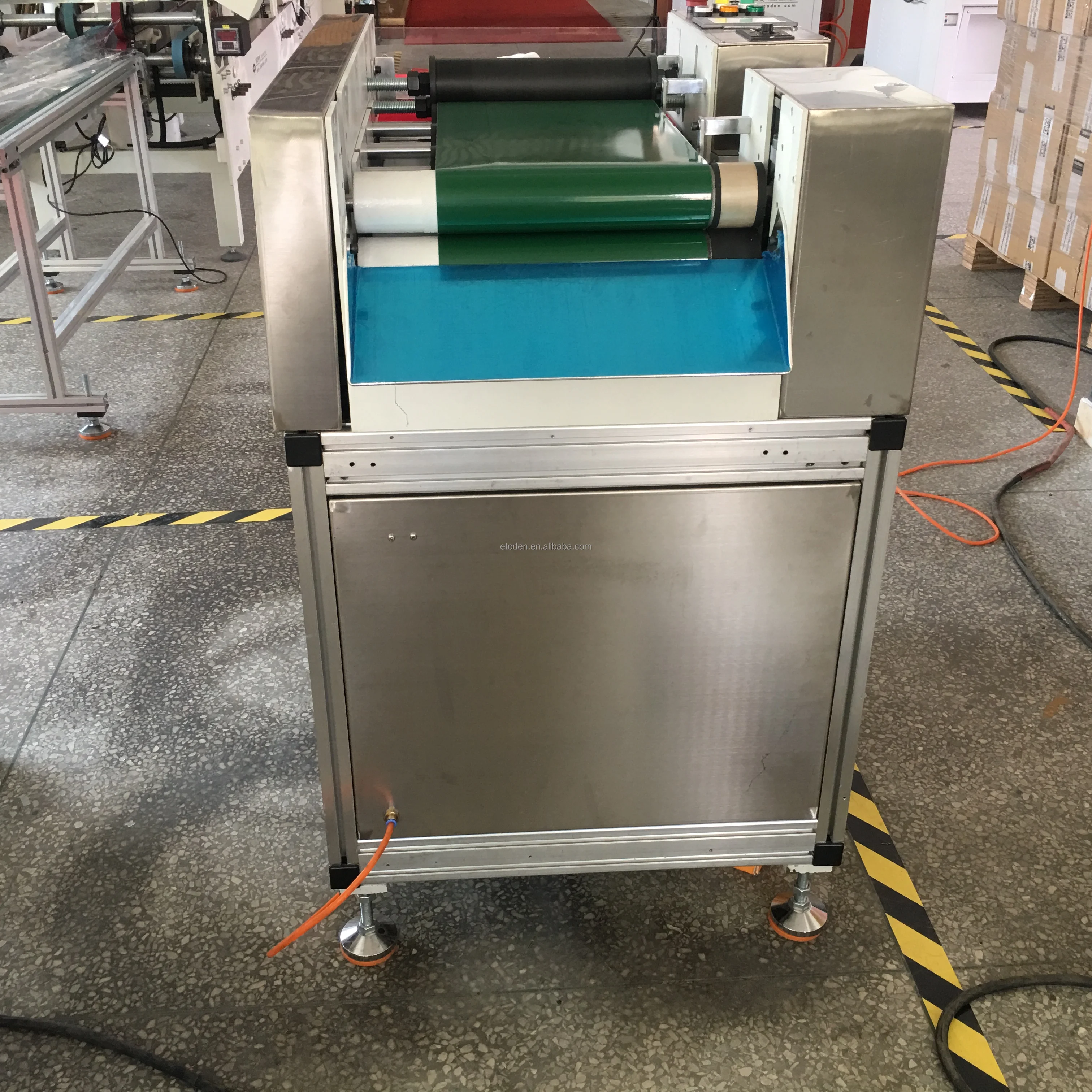 hot melt pasting machine,Plastic boxes hot melt gluing machine,silicon type hot melt glue pasting pet clear box machine