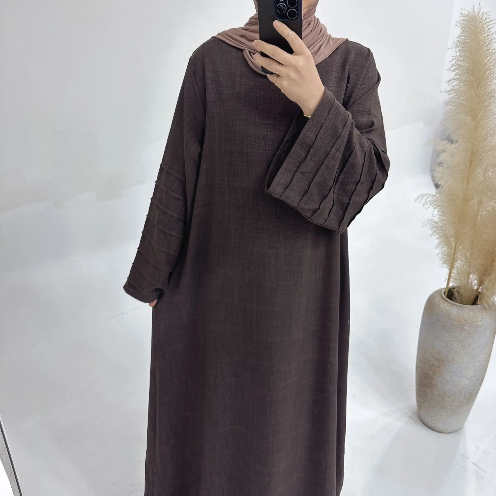 Plain Cotton Abaya Side Pockets New Design Slit Sleeves Soft Breathable Closed Abaya Zip Back Islamic Clothing