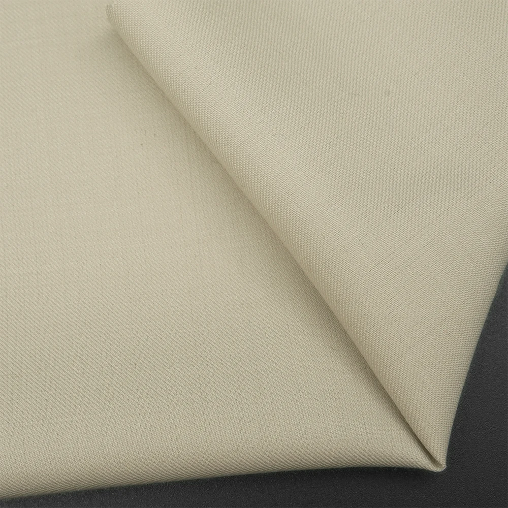 50%W 50%P Full Color Worsted Merino Wool Italian Suiting Fabric Wool Polyester Blend Fabric for Men Suits Plain