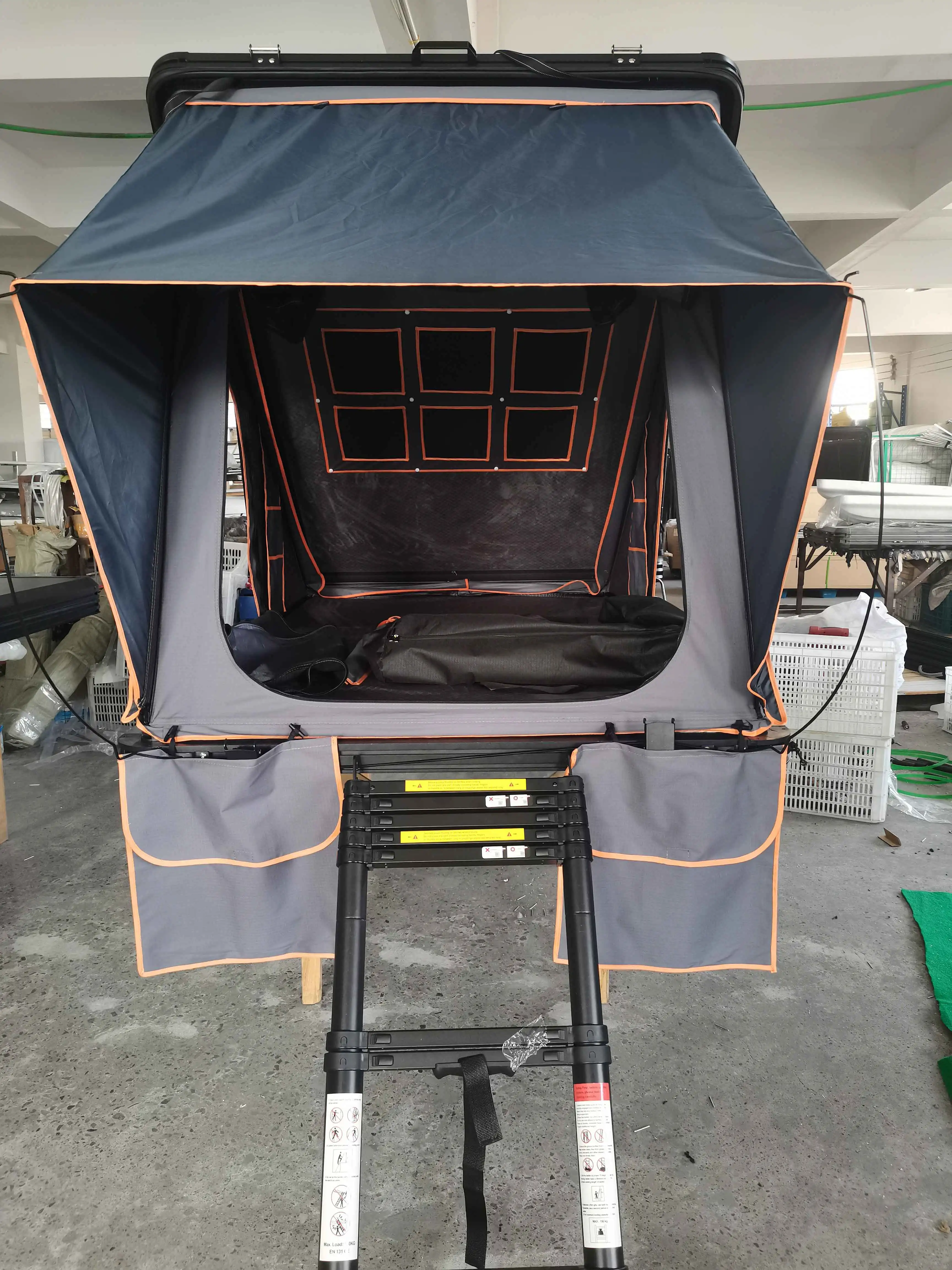 Hard Shell Camping Roof Top Tent with Annex Canopy Awning Straight Bracing Type for Car & RV Roofing