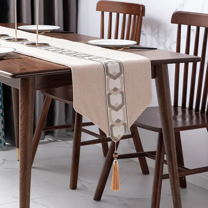 Minimalist Nordic Style Table Decor Elegant Pattern Tassel Table Cloth Jacquard Table Runner