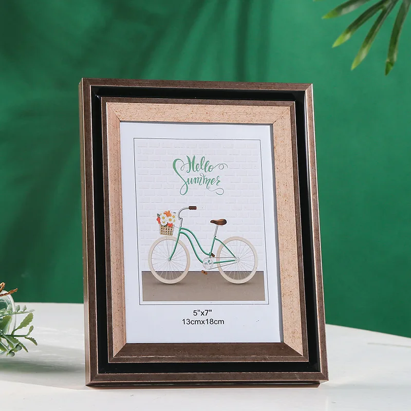 
New Factory Direct Sales European Retro Customization Rustic Wood Picture Frames Pvc Photo Frame Family 