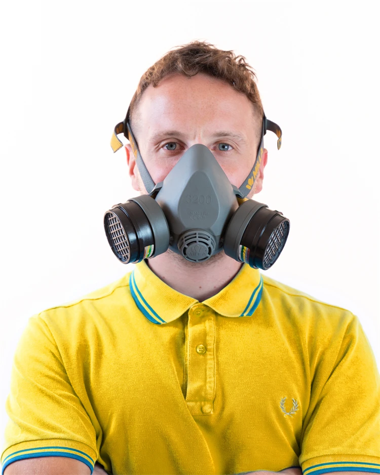 Made In Italy Great Quality One-Size-Fits-All Half Mask PPE With 2 Threaded Connection 16Pcs/Box