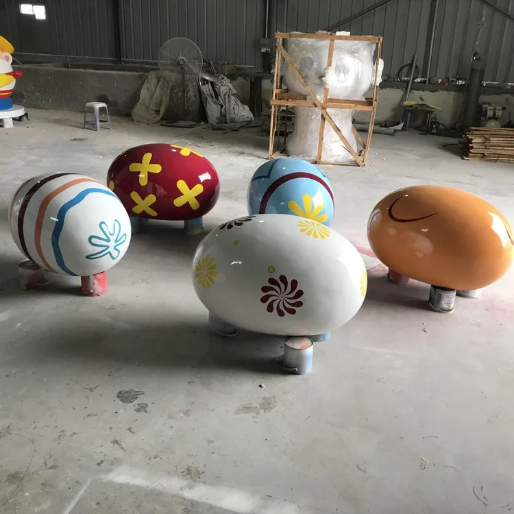 Glass fiber reinforced plastic painted goose egg Circular a ball sculpture Outdoor square statue Welcome guests decorate cartoon