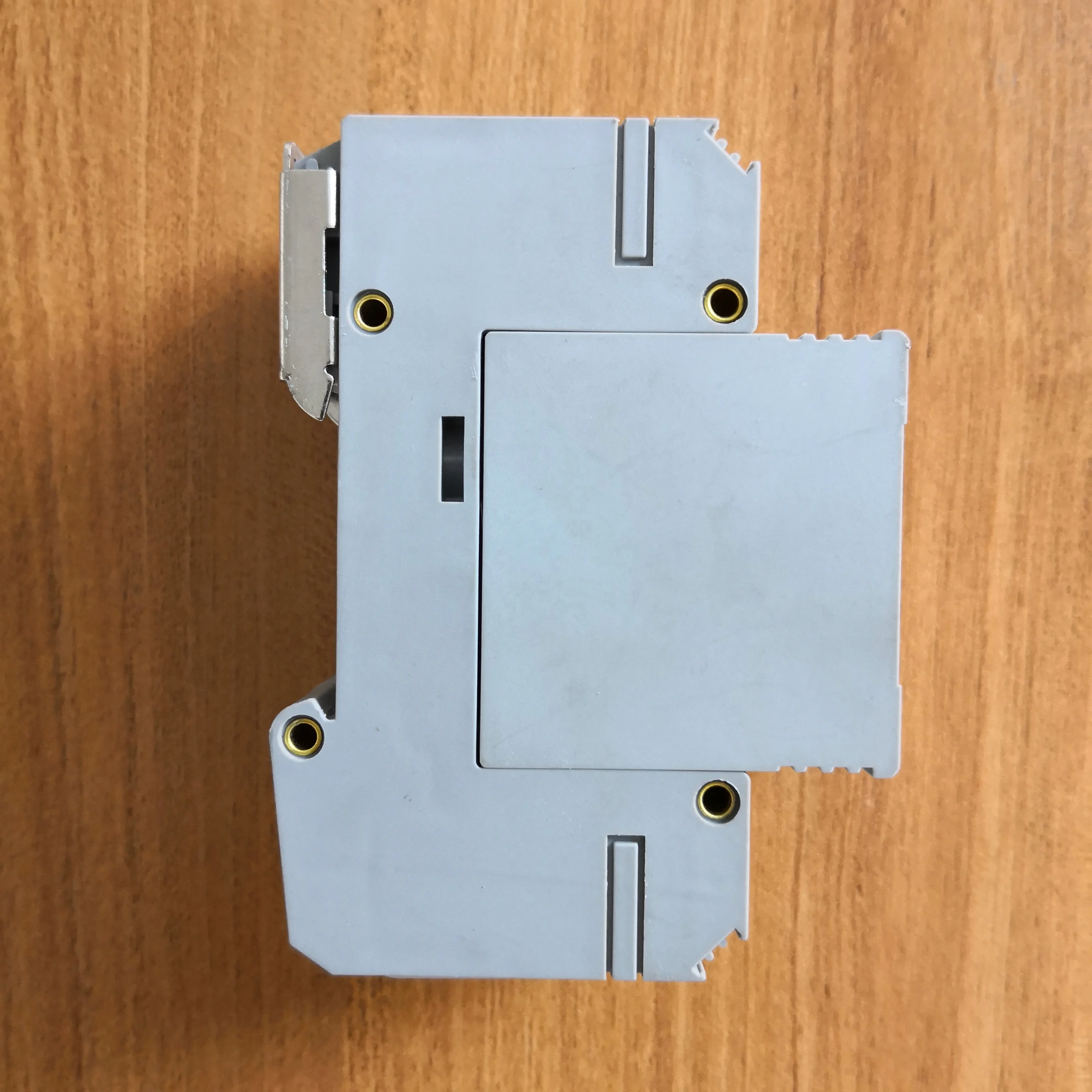 VH40SZ385M-P  H40V385-P C-band SPD