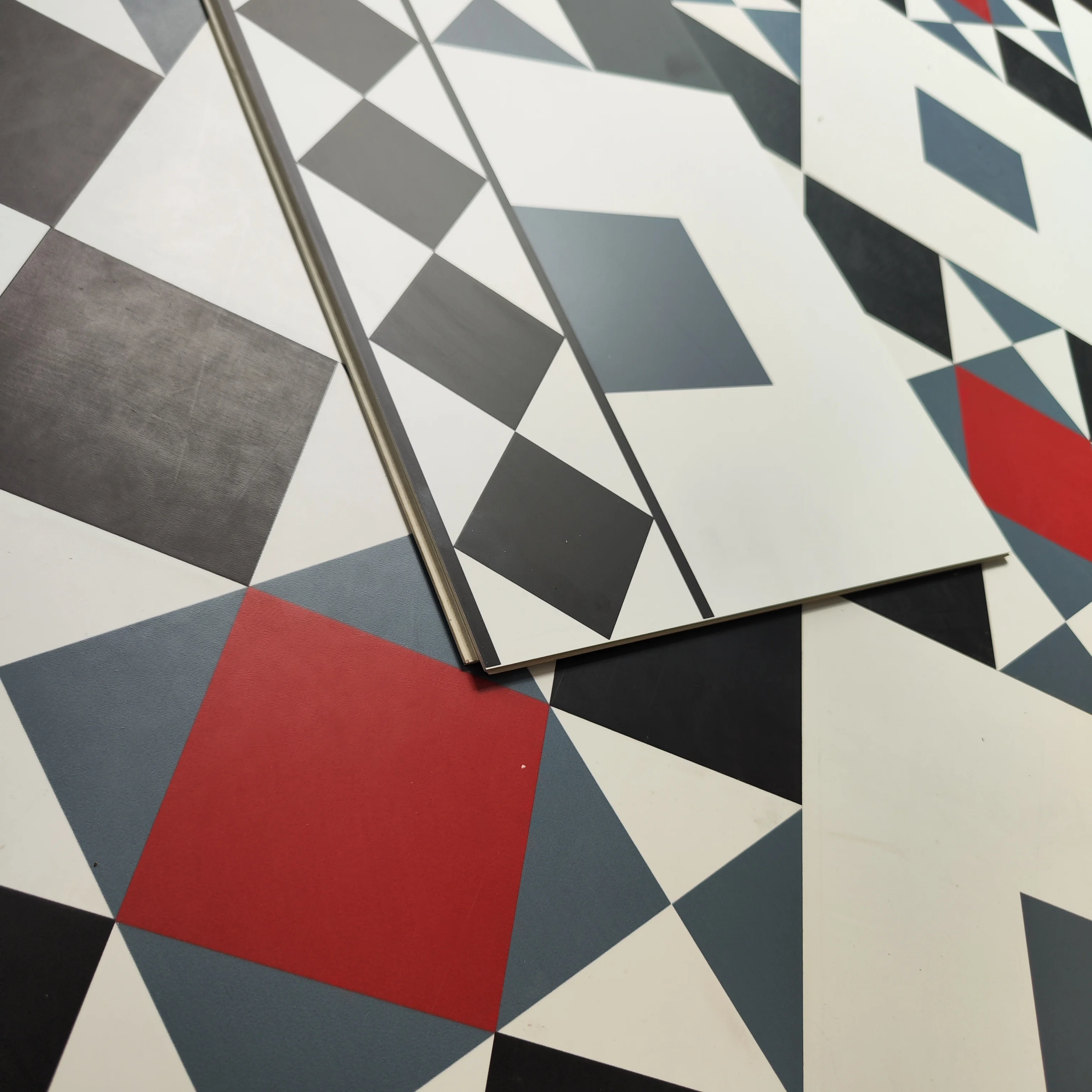 Personalised 3d Custom Printed Spc Flooring Waterproof Pvc/Plastic Vinyl Plank Tiles 4mm/5mm/6mm