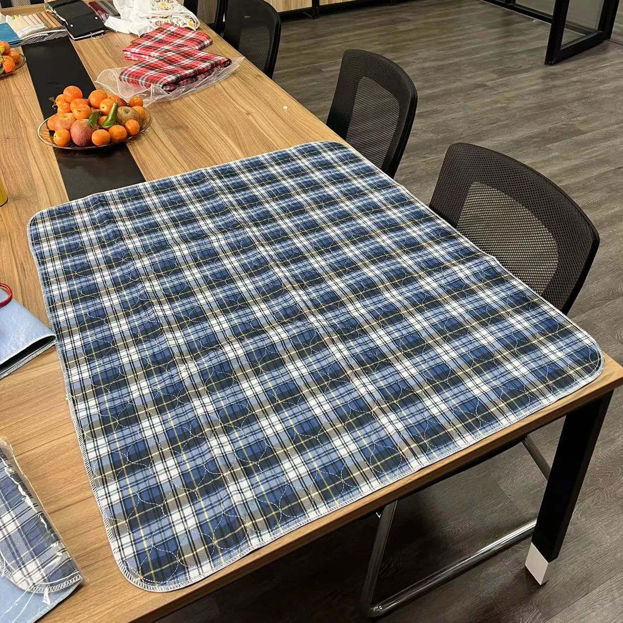 Подушечки для мочи пожилых и детей нескользящий матрас многоразовый моющийся коврик с синими красными вставками