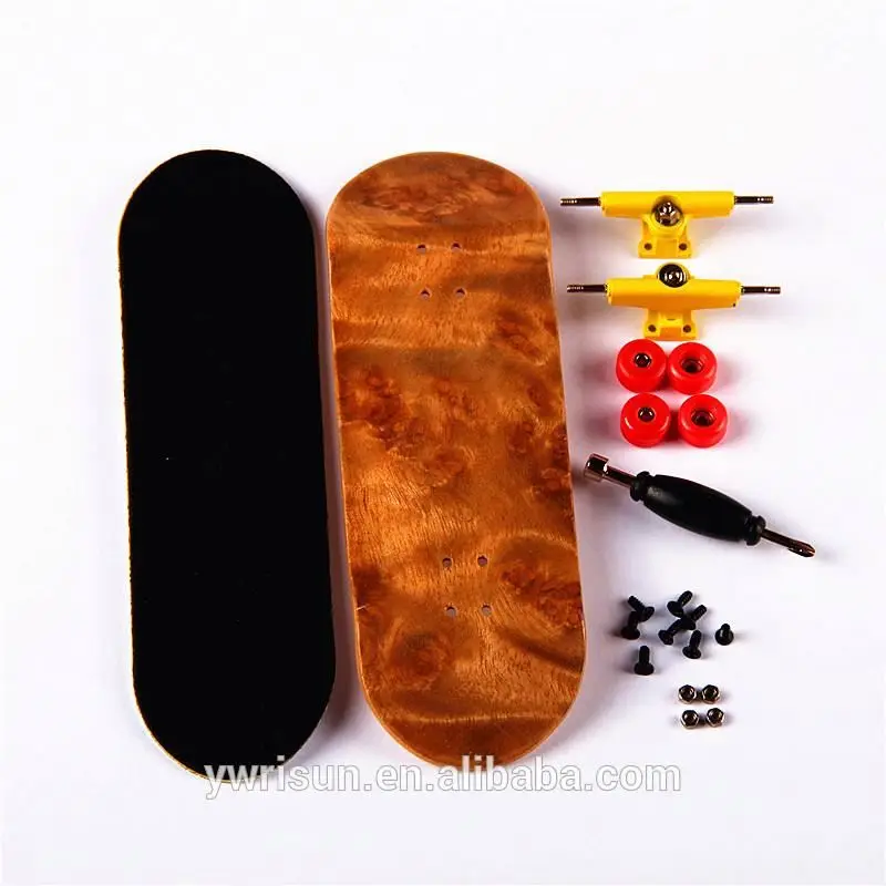 RSFN0010 Canadian Maple Wood Fingerboard 30mm or 32mm Finger Skateboard