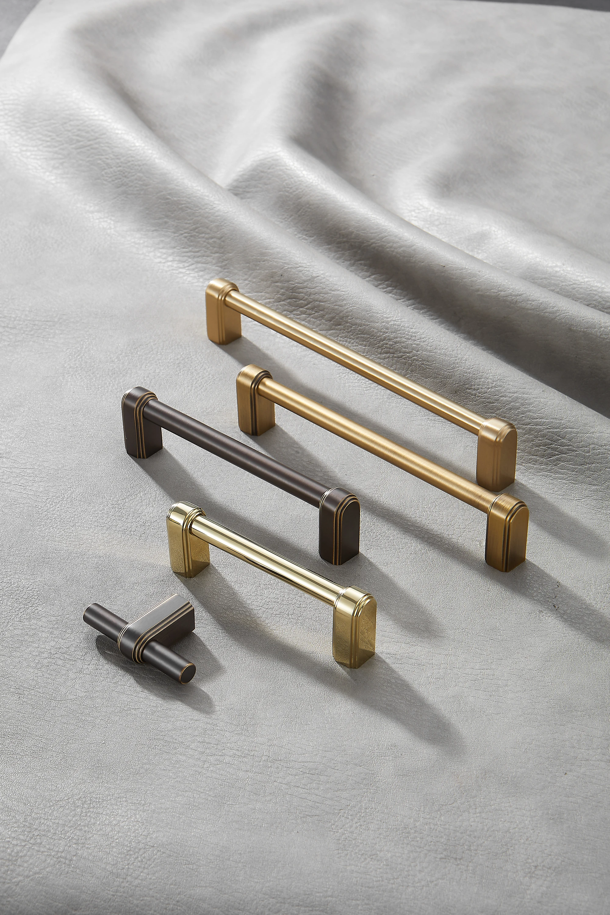 Hot Sale Wholesale Quality Decorative Vanity Cabinet Drawer Pulls Popular Trends for Kitchen Wardrobe Bedroom Furniture Handles