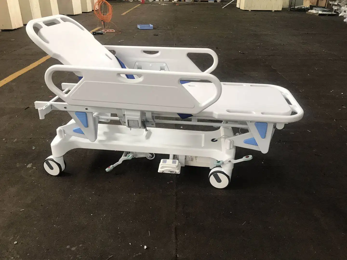 BT-TR009 электрическая Больничная койка пациента передачи носилки скорой помощи тележка для транспортировки на заднюю панель Лифт ABS рельсы