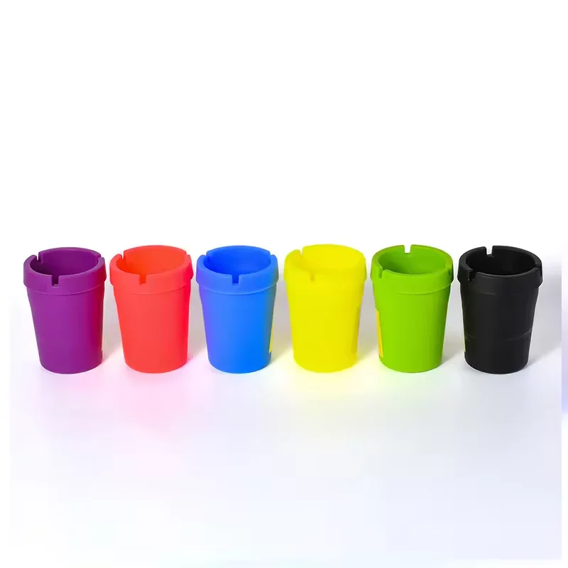 2024 Plastic Car Ashtray Luminous Butt Bucket Portable Cheap Ashtray ABS Material