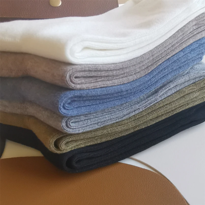 Wholesale Low MOQ Custom Logo Designers Socks for Men Business White Dressing Fashionable Luxury 100% Organic Long Cotton Winter