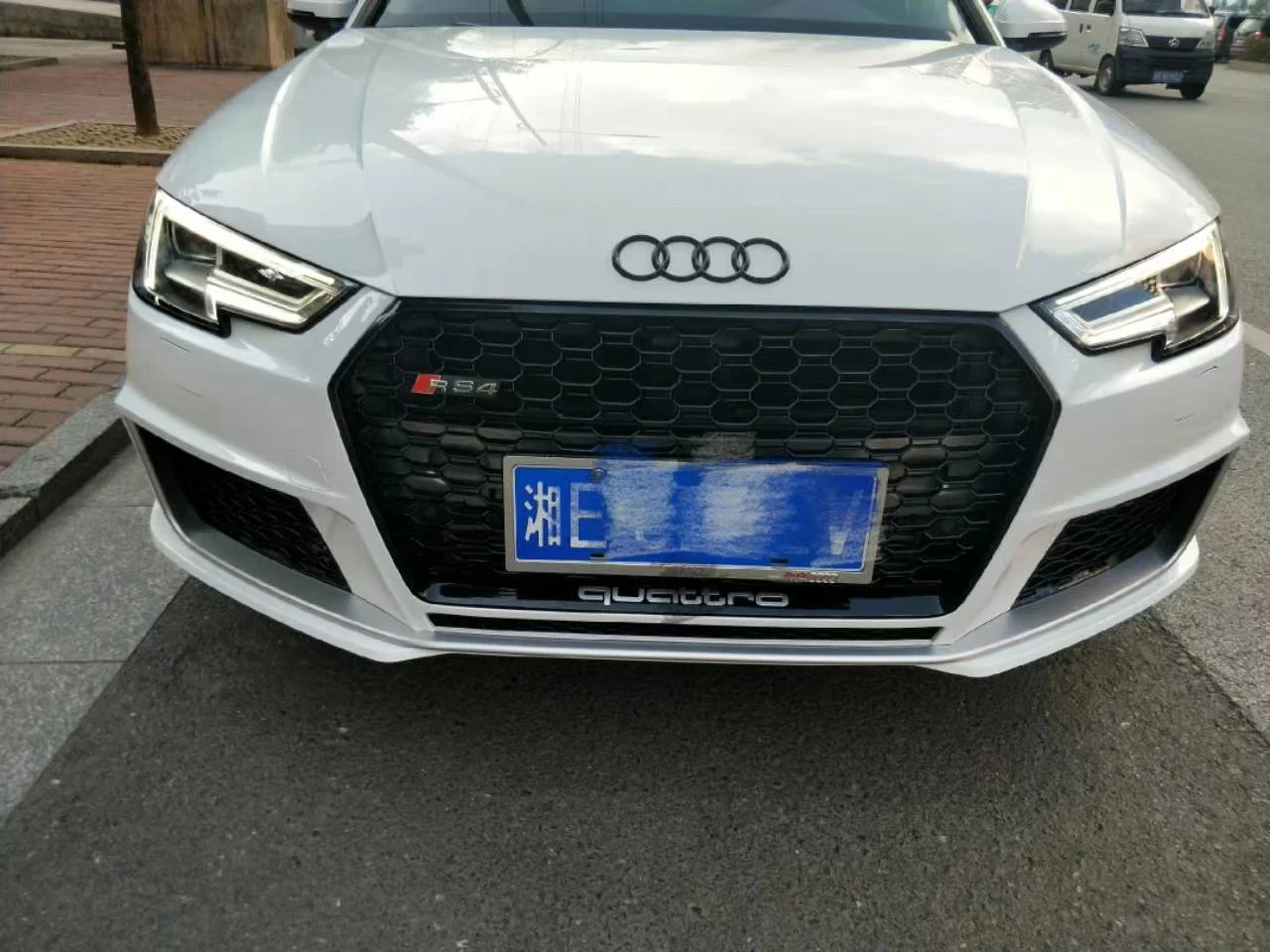 Honeycomb abs plastic black mesh grilles for audi a4 b9 rs4 grill 2017 2018 2019