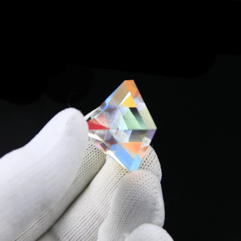 Surface Quality 40/20 Pyramid Prisms Factory Provide Crystal China Crystal Diamond Feng Shui Home Decoration Pyramid Prism Jlgd