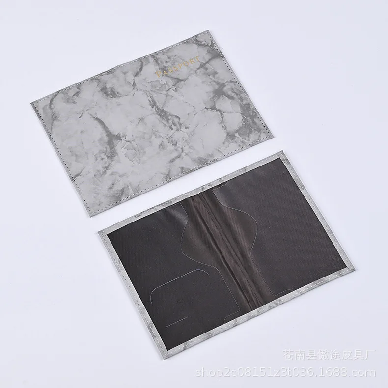 Custom  Pu Leather Simple Style Travel Passport Wallets Passport Holder  Women Mens Slim Business Passport Cover Protector Purse