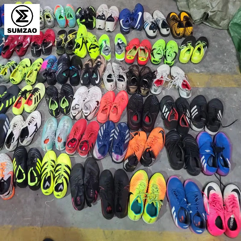 Original usa wholesale used shoes in bales second hand shoes used shoes branded soccer men used football boots