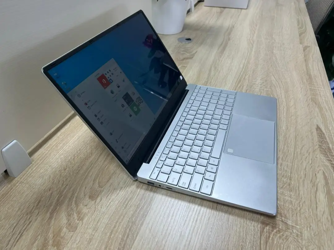 2022 Factory hot sell 15.6 inch laptop High Quality Gaming Laptop Celeron Intel J4125 Quad Core Notebooks for business/ study