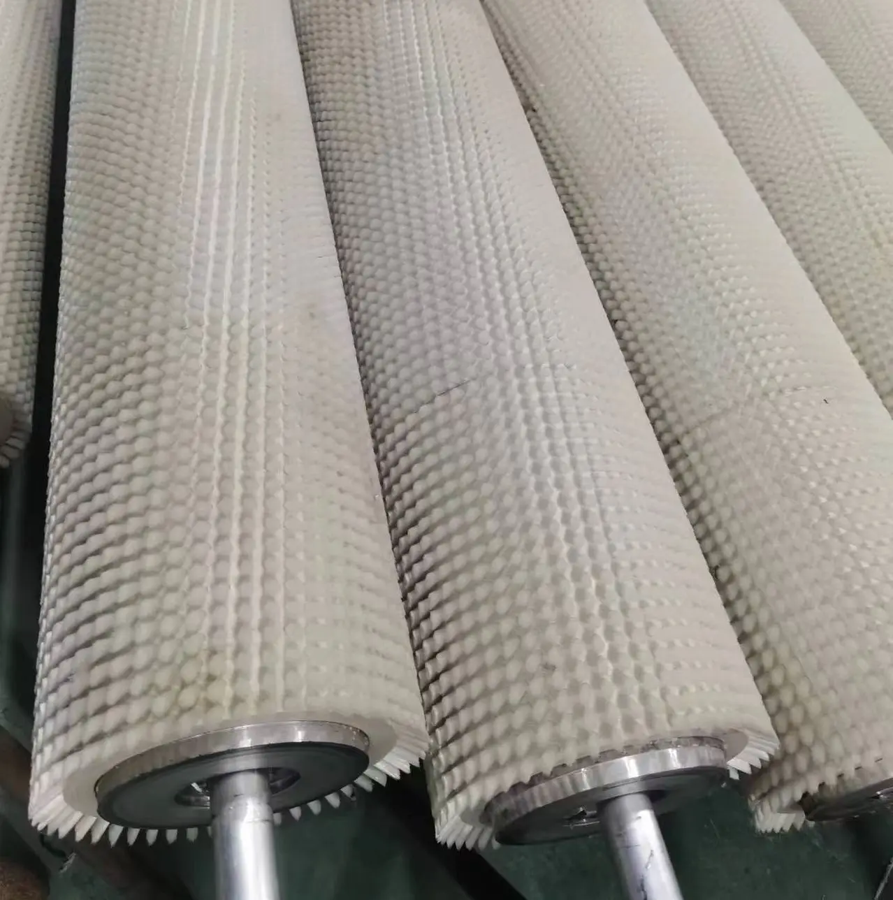 Manufacturer Customized  High Density Conveyor Nylon Roller  Brush for Polishing and Cleaning