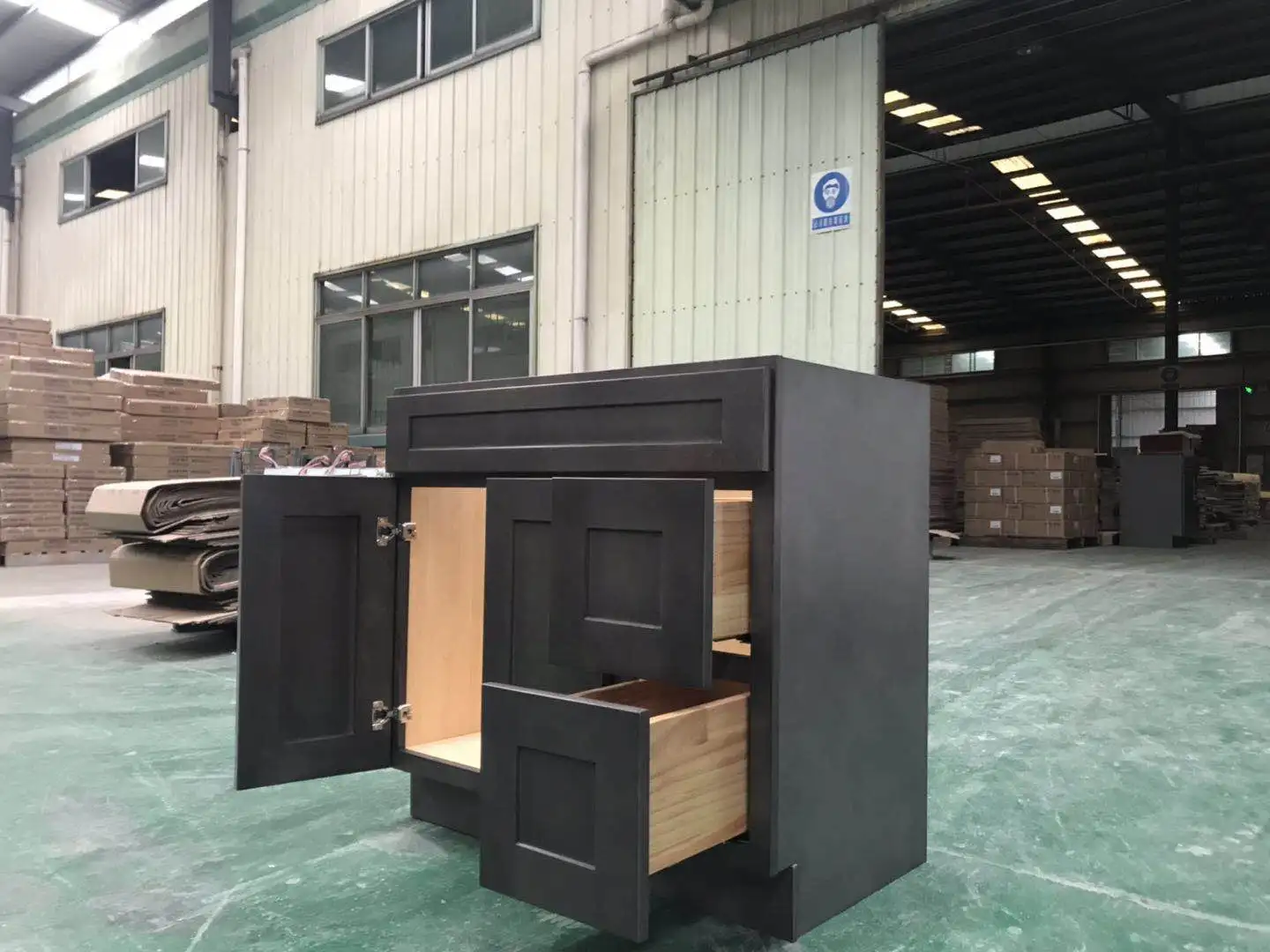 Most Affordable Ready Made Solid Wood Luxury Bathroom Cabinet Design