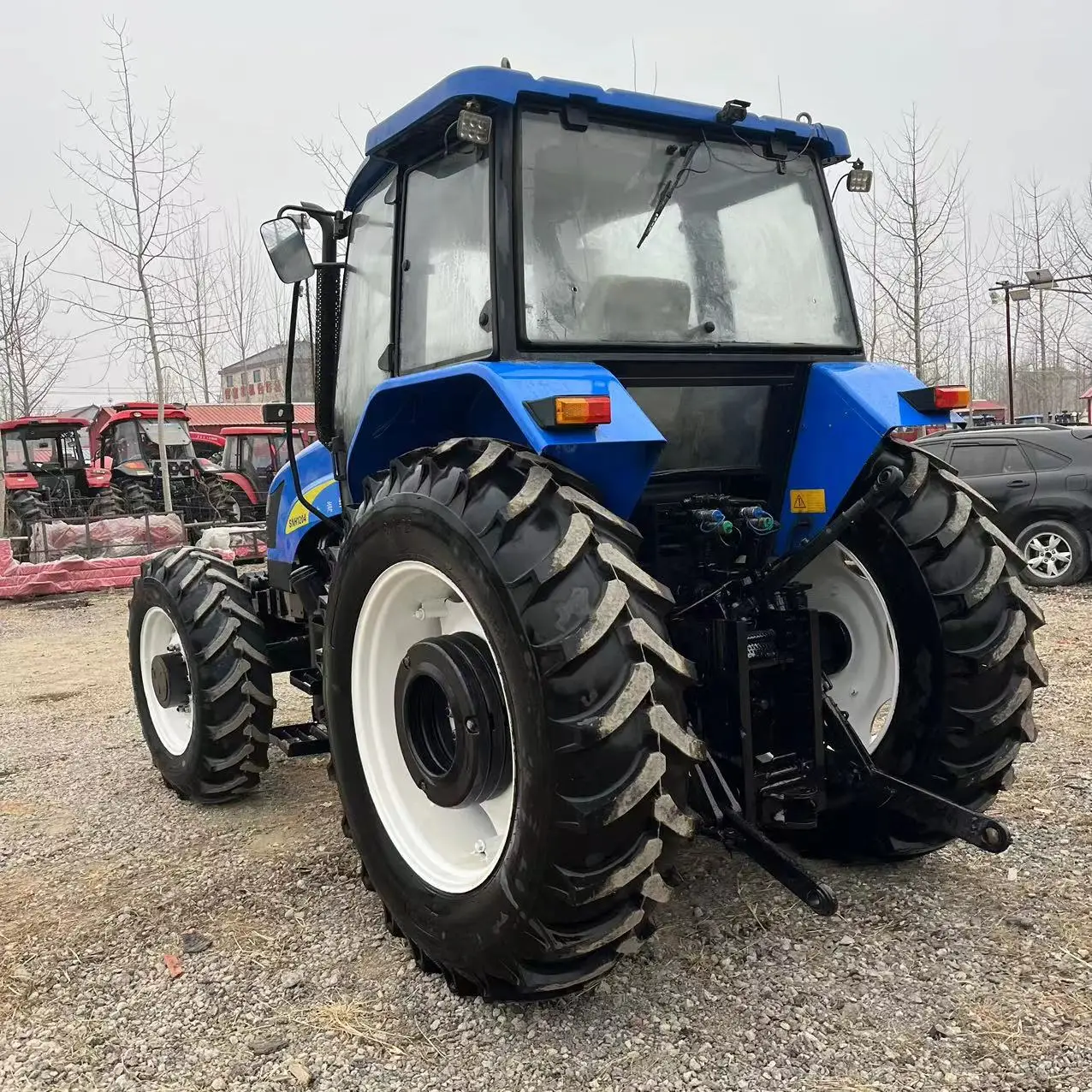 Сельскохозяйственный трактор 4x4 сельскохозяйственный колесный 120 л.с. 4wd фермы для продажи